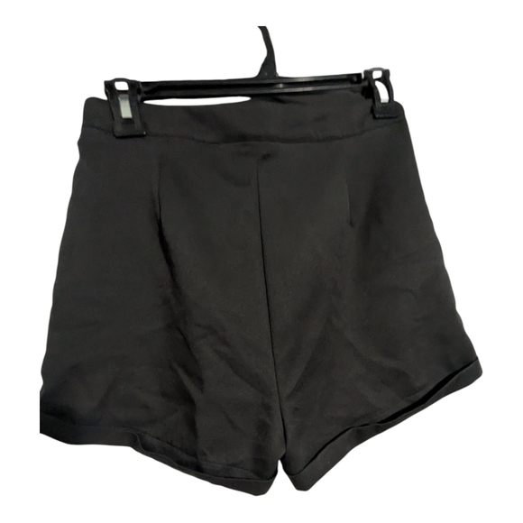 Black Shorts. Size XS. US 2. - Picture 2 of 7
